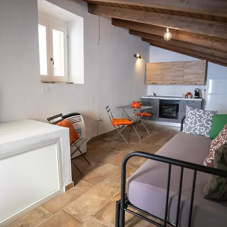 Sardinian Gallery Domus Bosa Room photo