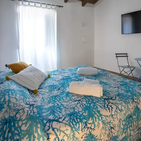 Sardinian Gallery Domus Bosa Room photo