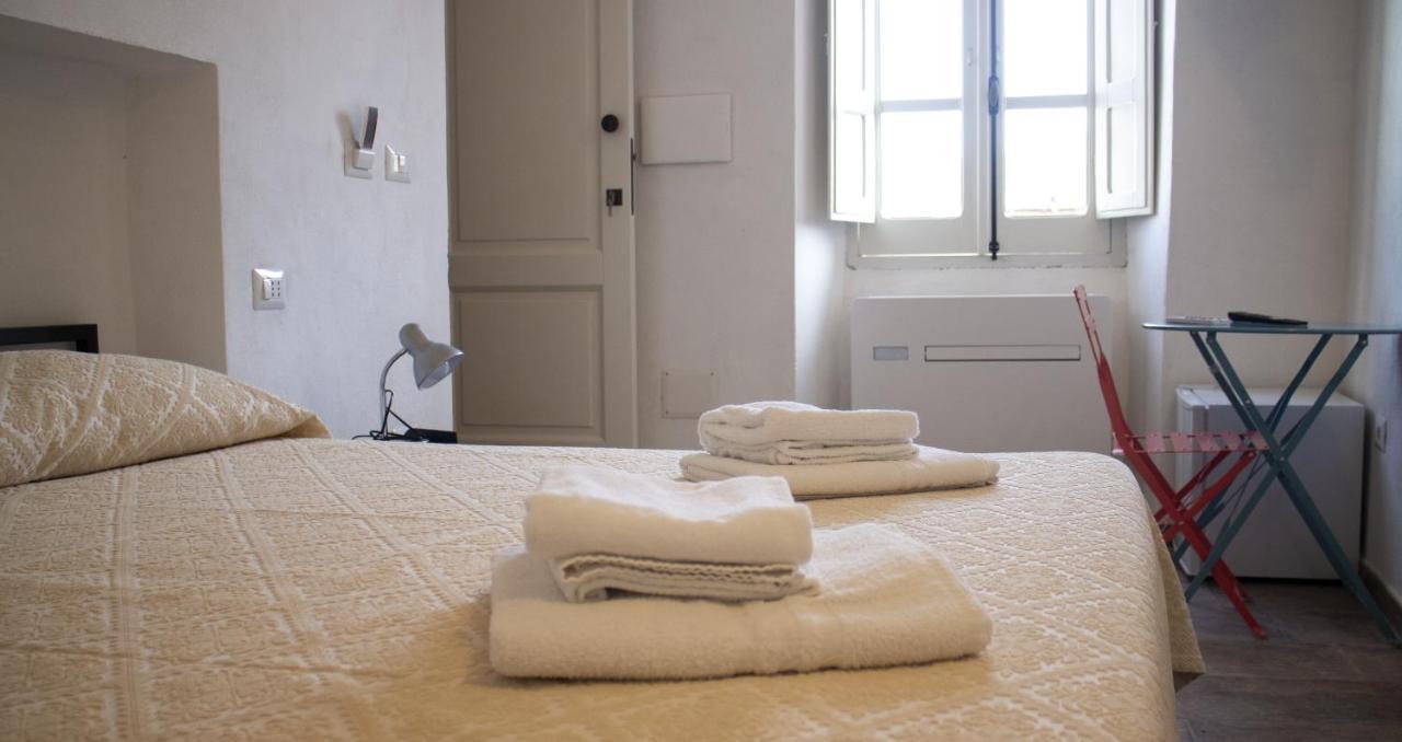 Sardinian Gallery Domus Apartment
