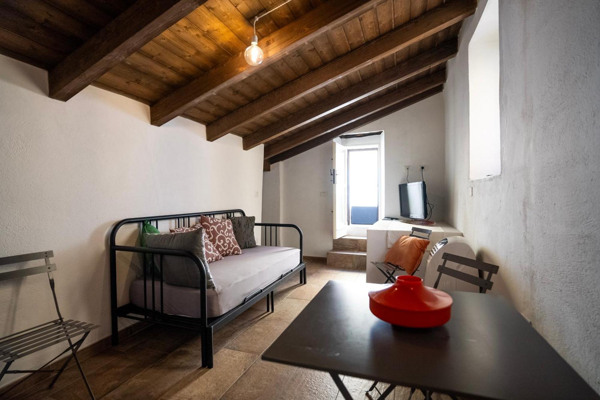 Sardinian Gallery Domus Apartment *